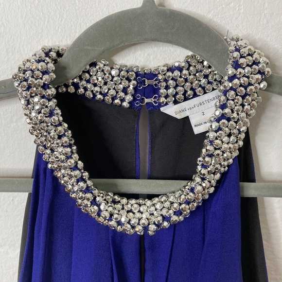 Diane Von Furstenberg silk sleeveless Barbie style shift dress size 2 - Picture 2 of 15